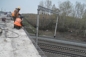 Продолжается капитальный ремонт путепровода в г. Обь